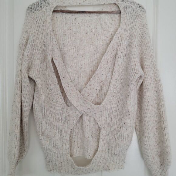 Lumiere open back  sweater size M - Picture 2 of 6
